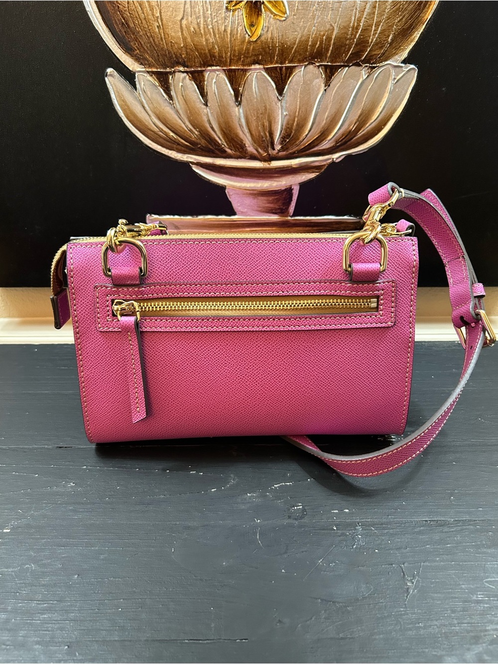 Authentic Dooney & Bourke Alpine Janine Crosssbody/Shouder Bag - Picture 4 of 11